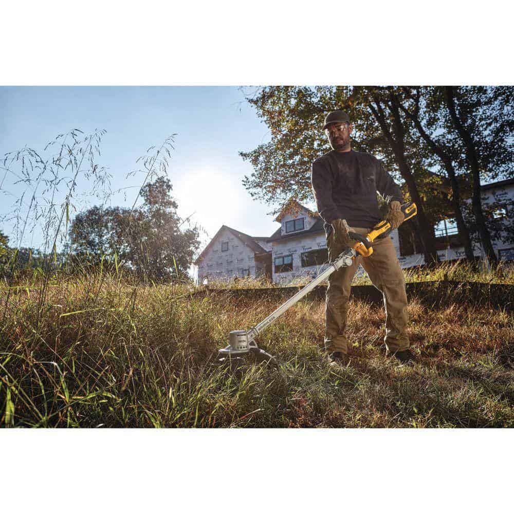 DEWALT DCST922B 20V MAX 14 in. Brushless Cordless Battery Powered Foldable String Trimmer (Tool Only)
