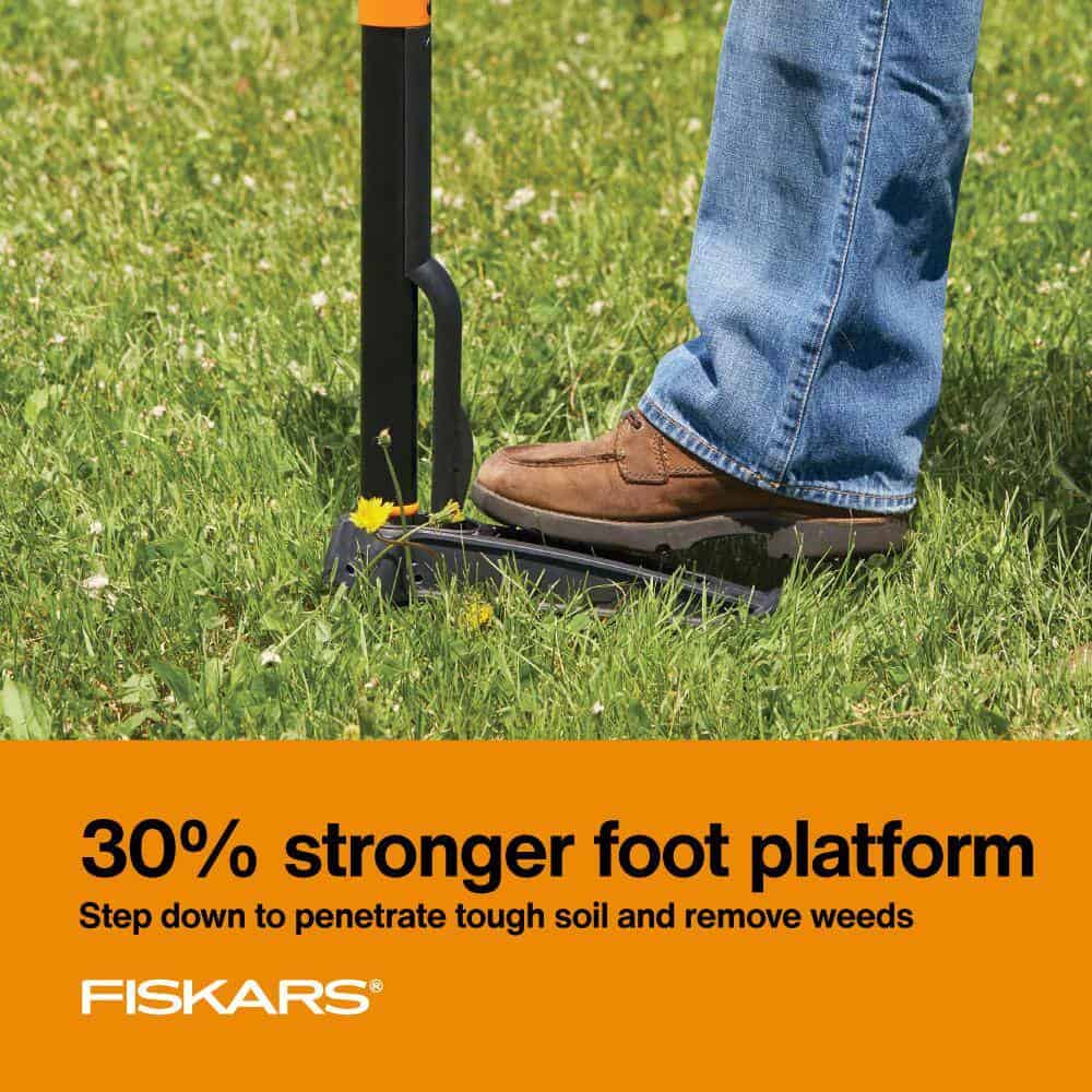 Fiskars 339950-1001 34in Stand up 4 Claw Garden Weeder