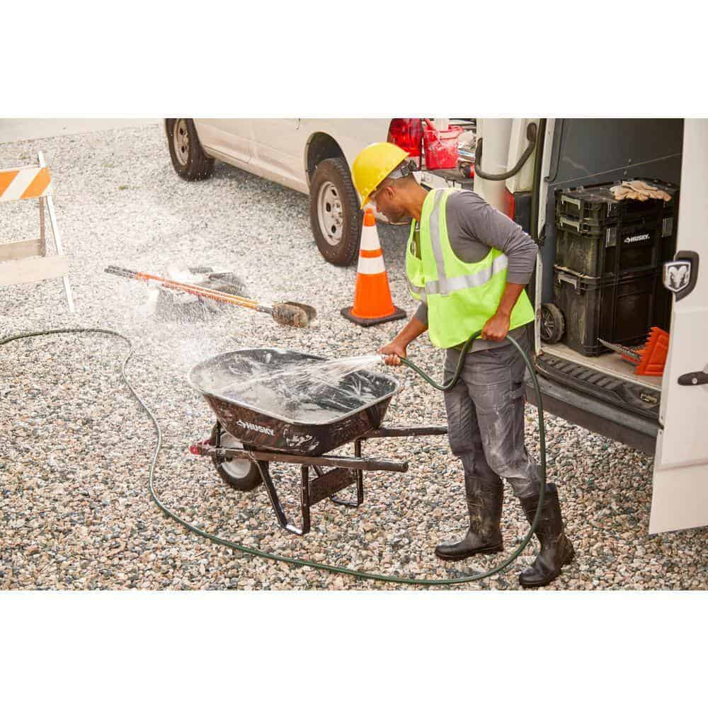 Husky 860001-1006 5/8 in. Dia x 100 ft. Heavy-Duty Hose