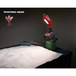 Milwaukee 2352-20 M18 18-Volt Lithium-Ion Cordless 300-Lumen LED Stick Light (Tool-Only)