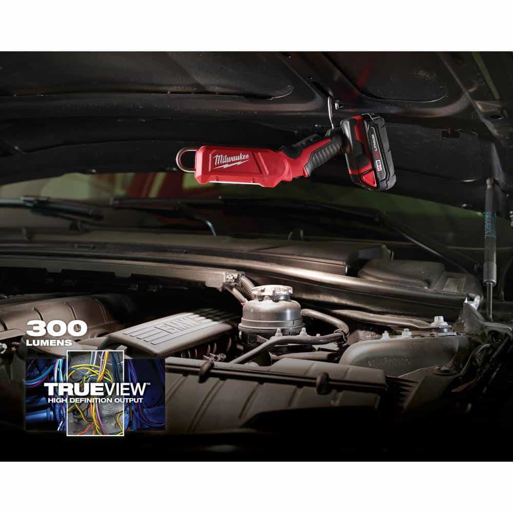 Milwaukee 2352-20 M18 18-Volt Lithium-Ion Cordless 300-Lumen LED Stick Light (Tool-Only)