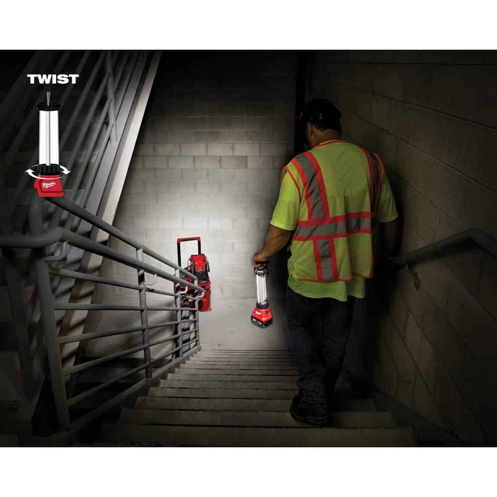 Milwaukee 2363-20 M18 18-Volt Lithium-Ion Cordless 700-Lumen LED Lantern/Trouble Light w/ USB Charging (Tool-Only)