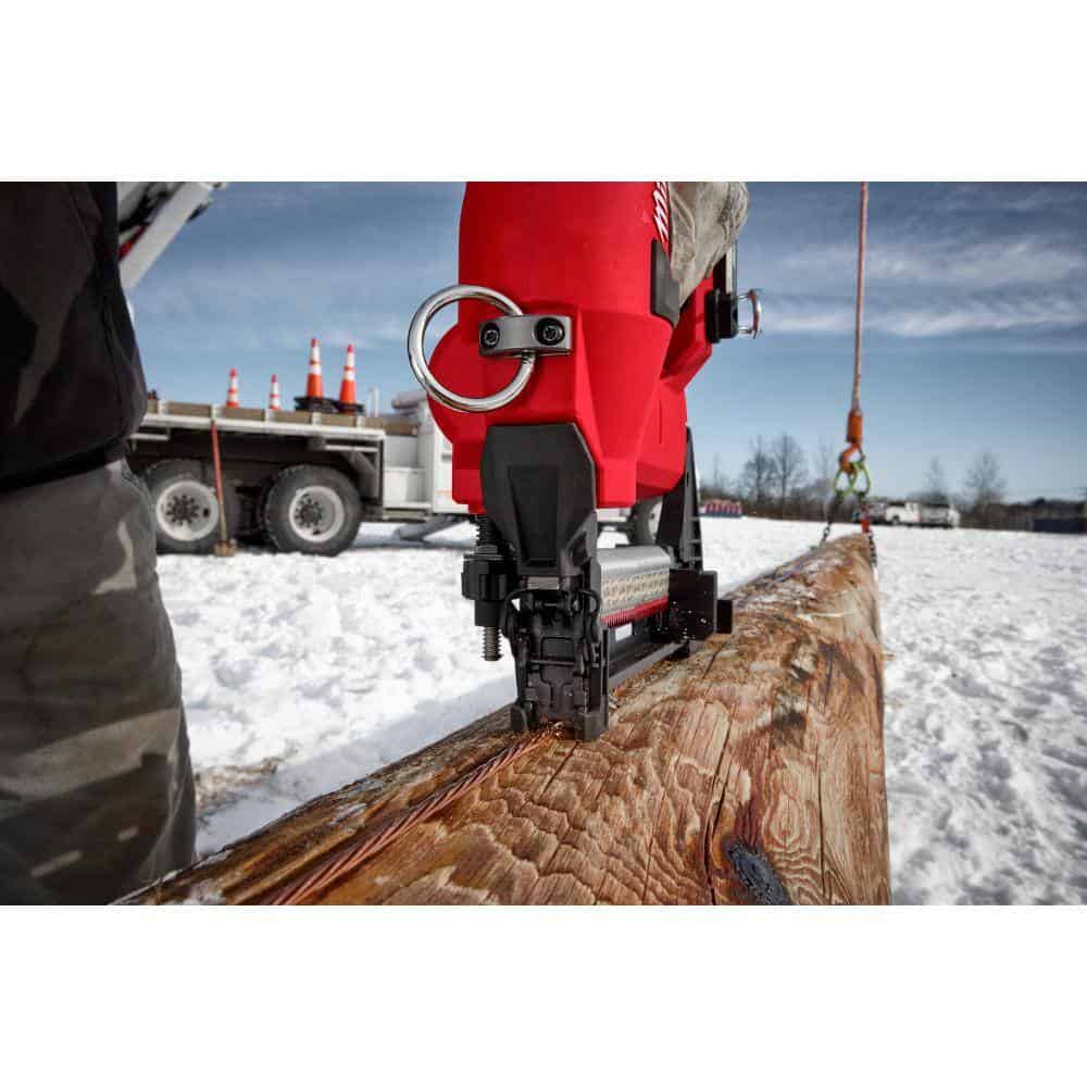 Milwaukee MPU112-960 1-1/2 in. 9-Gauge Galvanized Staples for M18 FUEL Utility Fencing Stapler (960 Per Box)