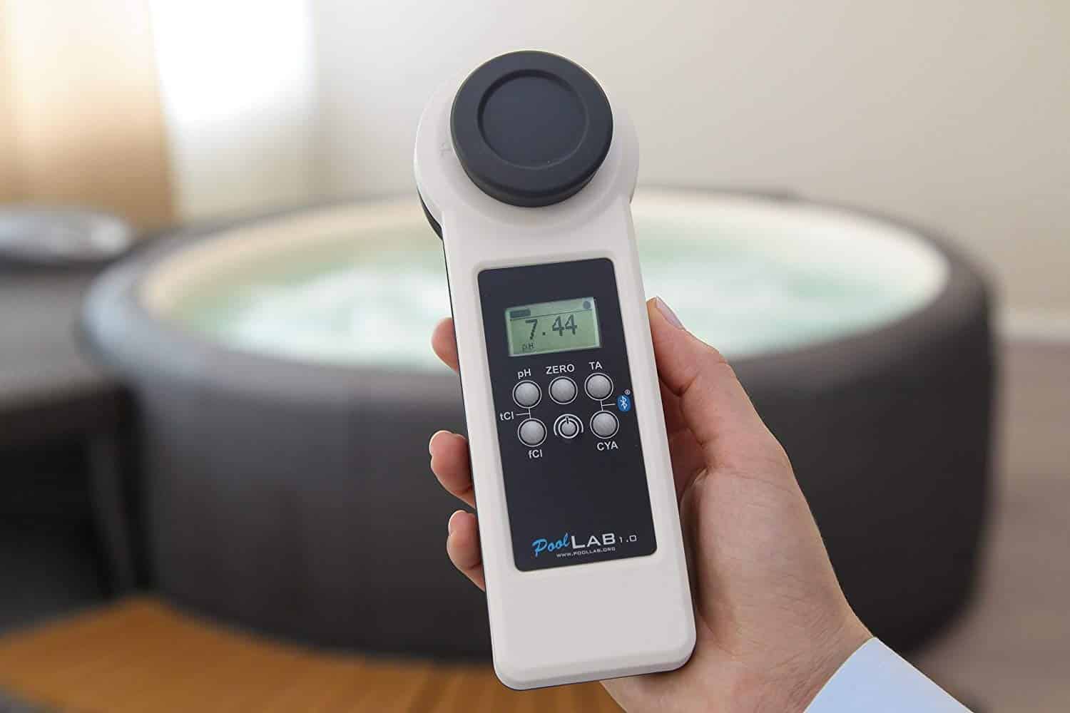PoolLab 1.0 Swimming Pool Photometer Maintenance Water Tester with Bluetooth
