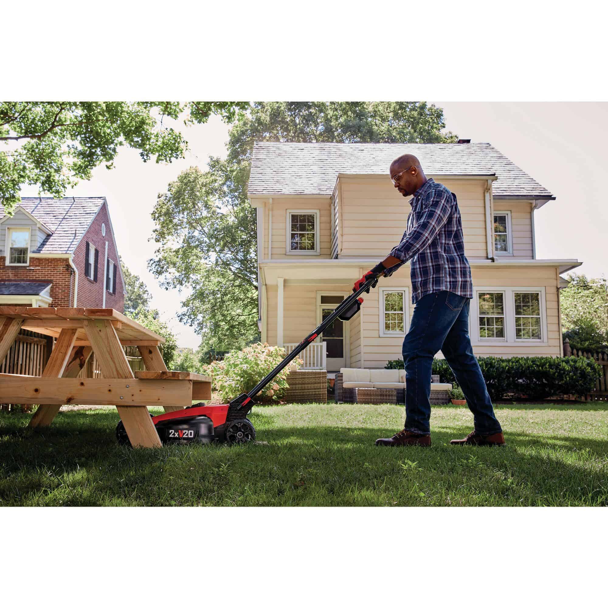 CRAFTSMAN V20 20-volt Max Cordless Battery Leaf Blower Lawn Mower Combo Kit (Battery & Charger Included)