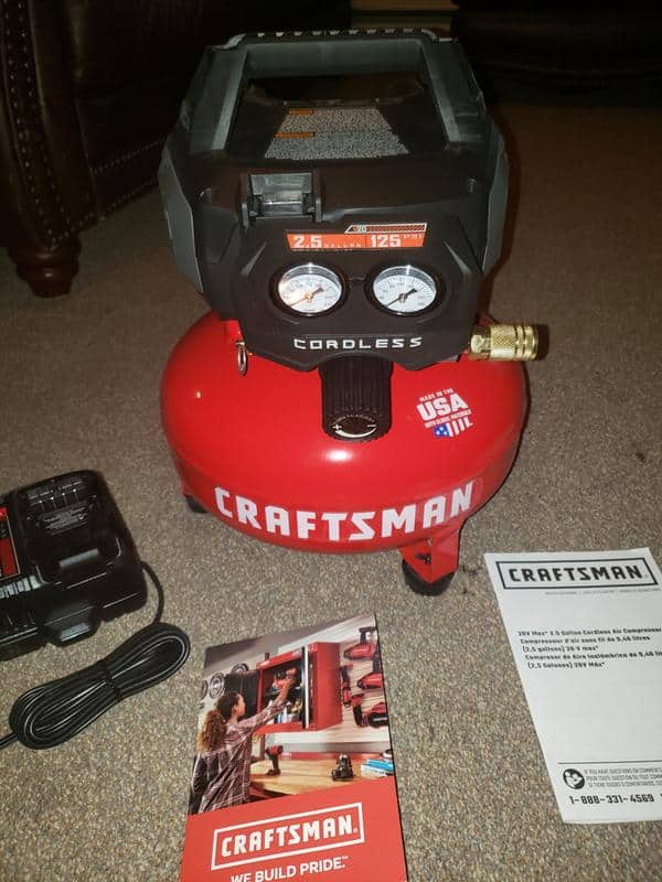 CRAFTSMAN V20 2.5-Gallons Portable Cordless 125 PSI Pancake Air Compressor