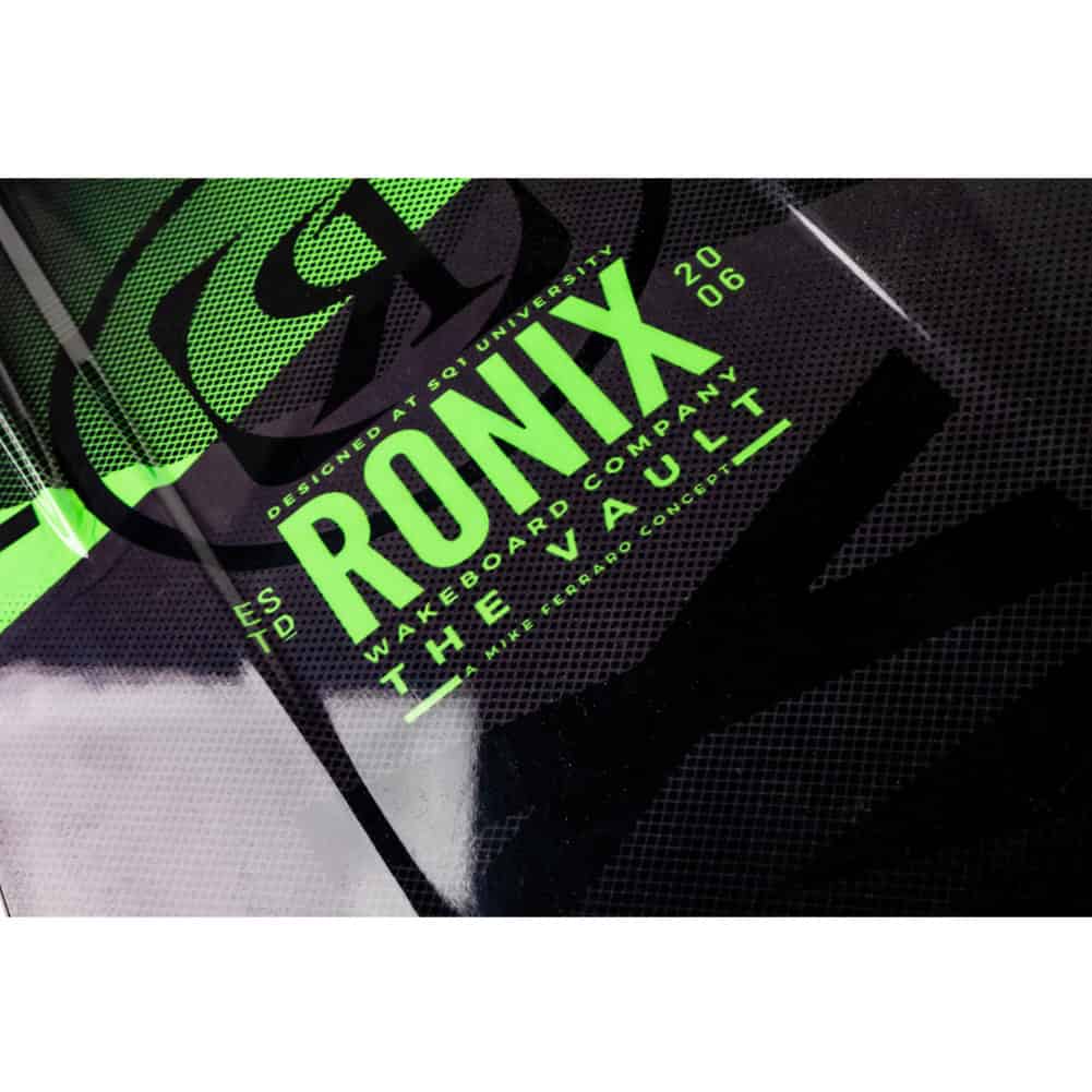 RONIX Vault White/Black/Green 139 Wakeboard (212071)