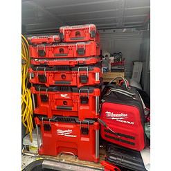 Milwaukee PACKOUT 10.3 in. W X 19 in. H Ballistic Nylon Backpack Tool Bag 48 pocket Black/Red 1 pc