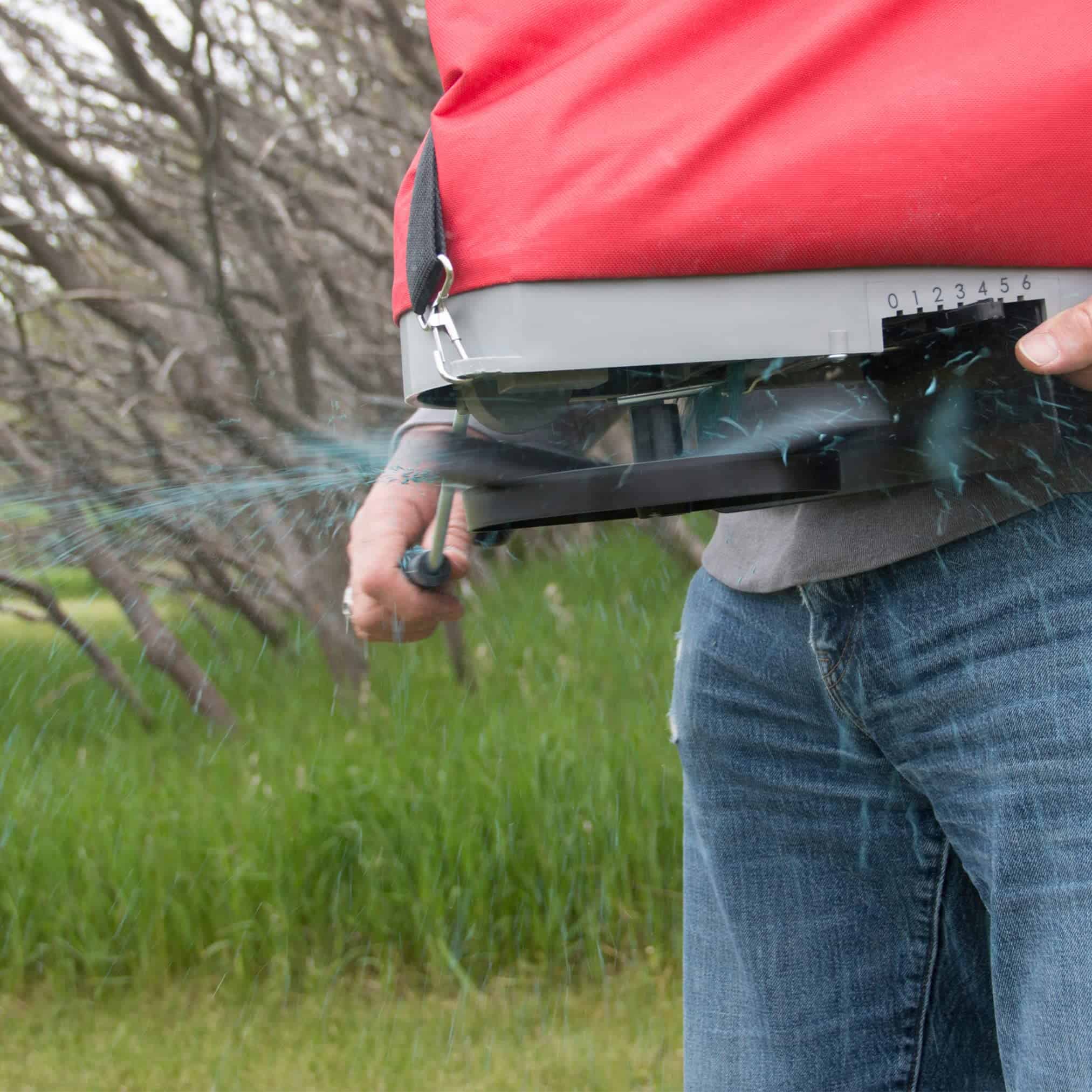 Chapin 84700A 25-Pound Professional Handheld Bag Seed spreader with Waterproof Bag, Red