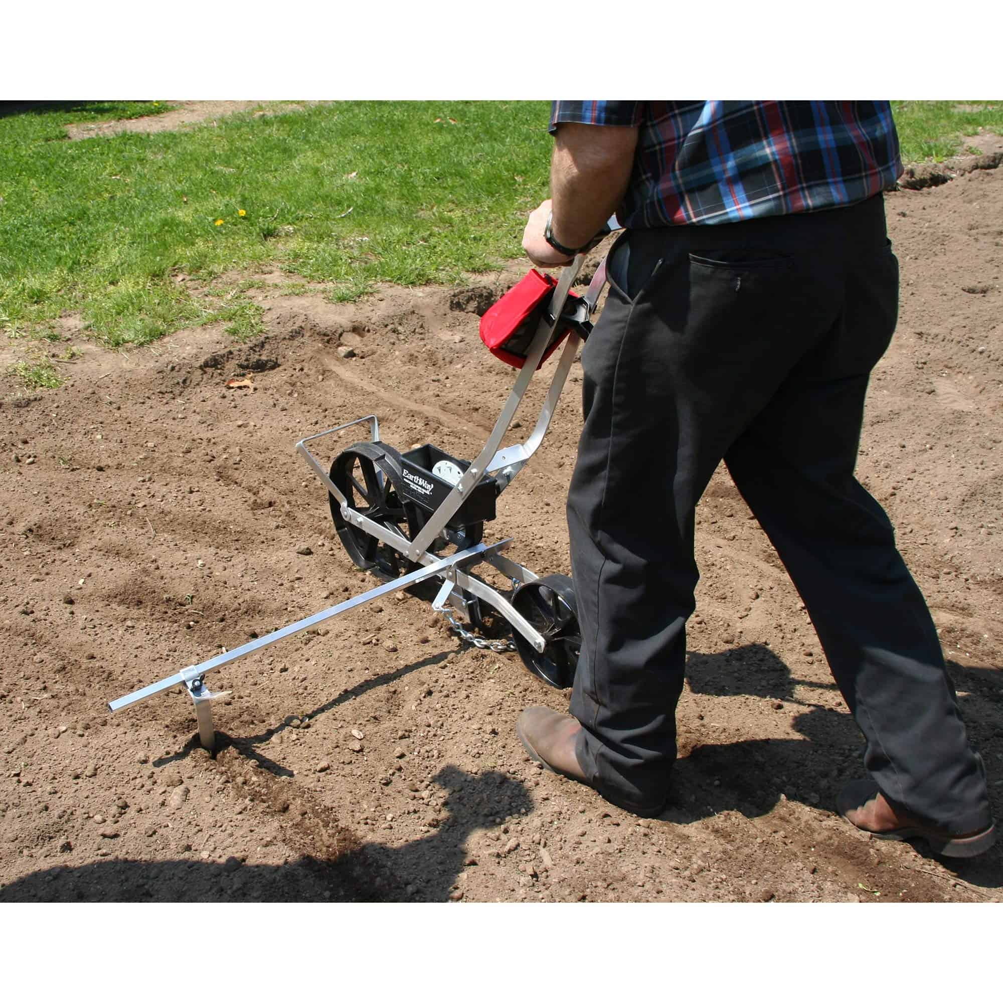 EarthWay 1001-B Precision Garden Seeder Row Planter with 7 Seed Plates and 30 Inch Row Marker