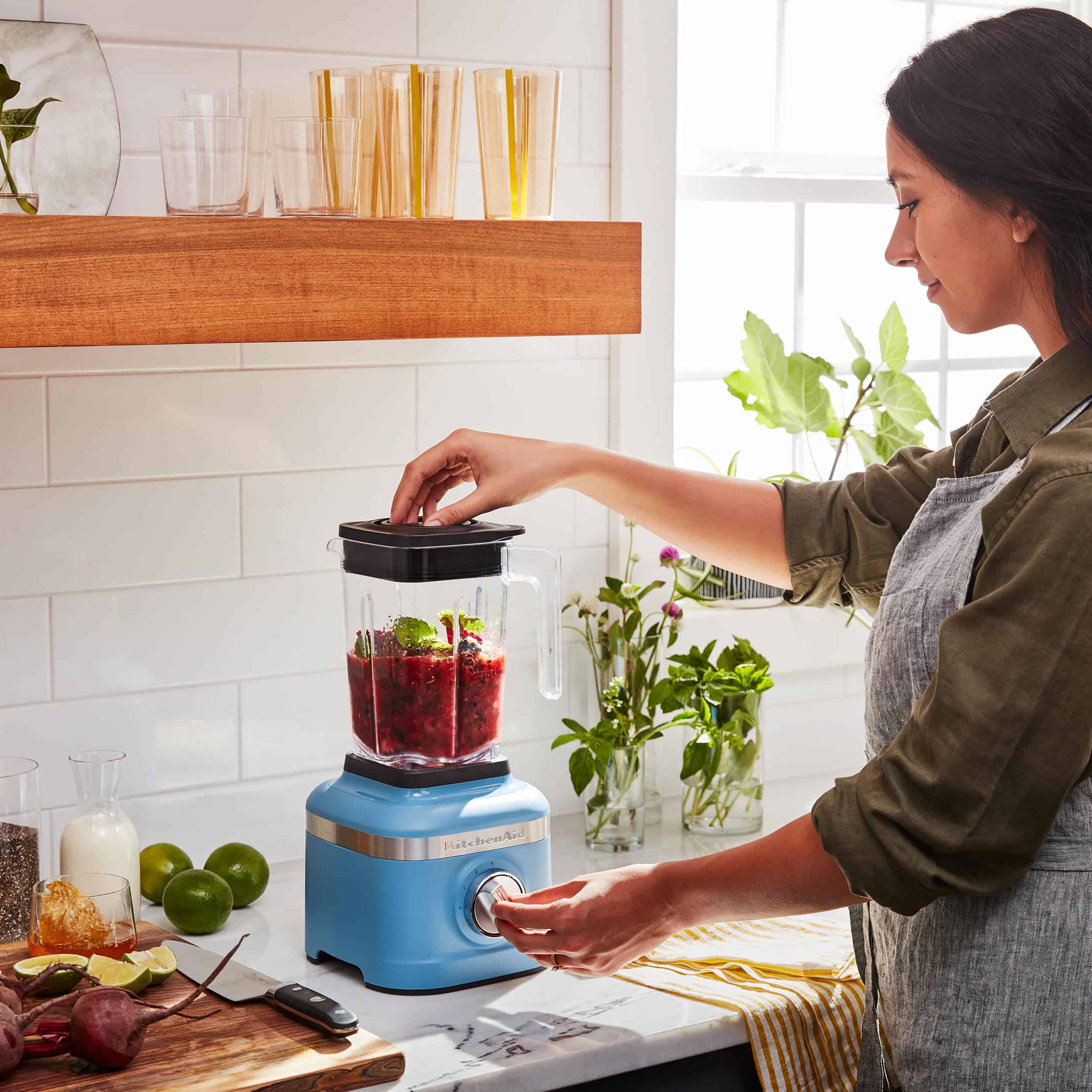 KitchenAid KSB1332YVB K150 3 Speed Ice Crushing Blender with 2 Personal Blender Jars - Blue Velvet, 48 oz