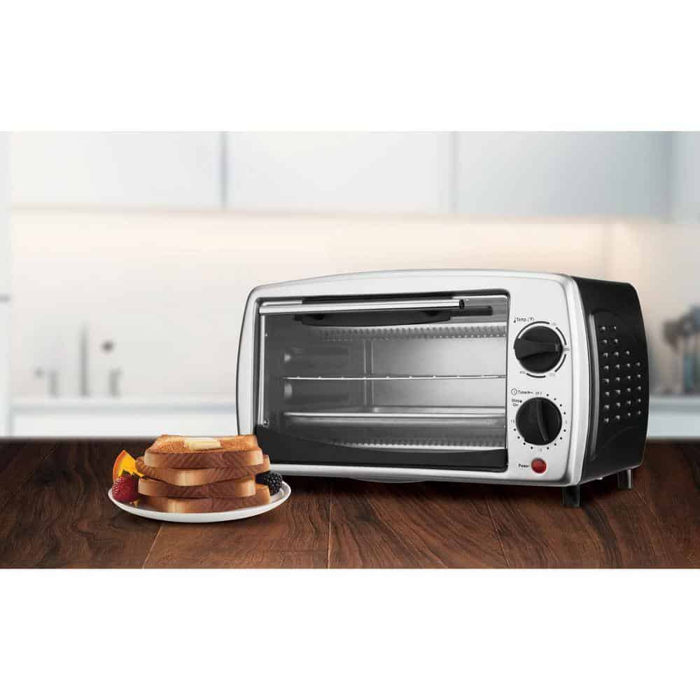 Brentwood Appliances TS-345B 700 W Silver 4-Slice Toaster Oven and Broiler