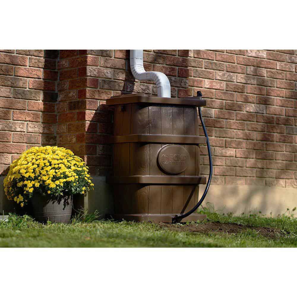 FCMP Outdoor 45 Gal. Woodgrain Rain Barrel in Brown