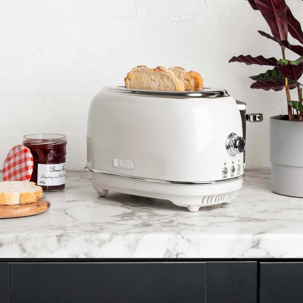 HADEN 75018 Heritage 900-Watt 2-Slice Wide Slot Ivory White Retro Toaster