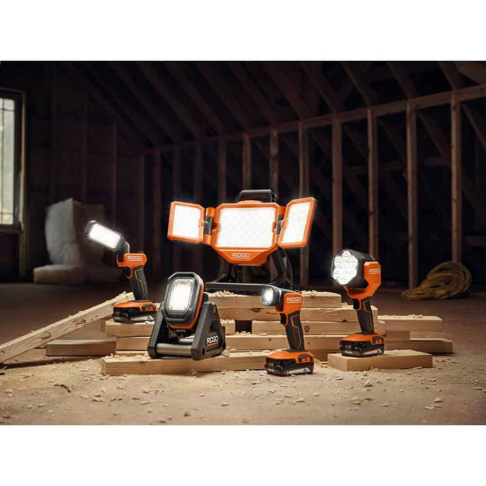 RIDGID R8694620B 18V Cordless Flood Light with Detachable Light (Tool Only)