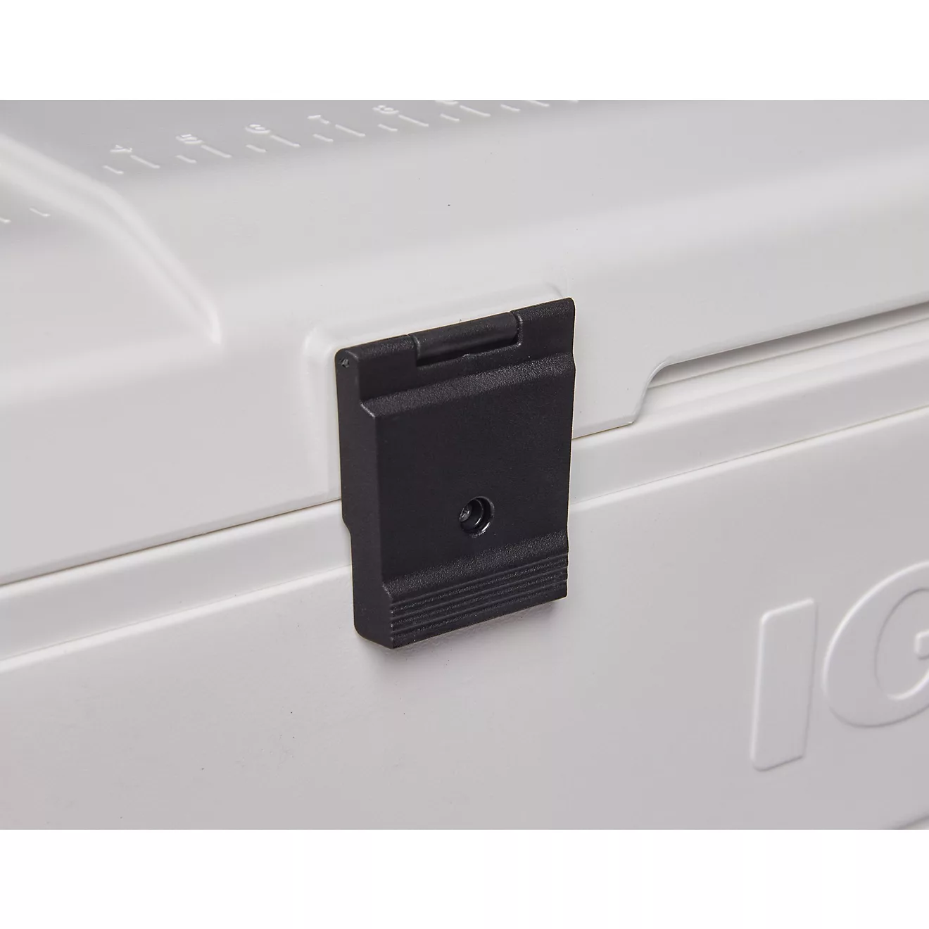 Igloo MaxCold 152-qt. Cooler - White 01