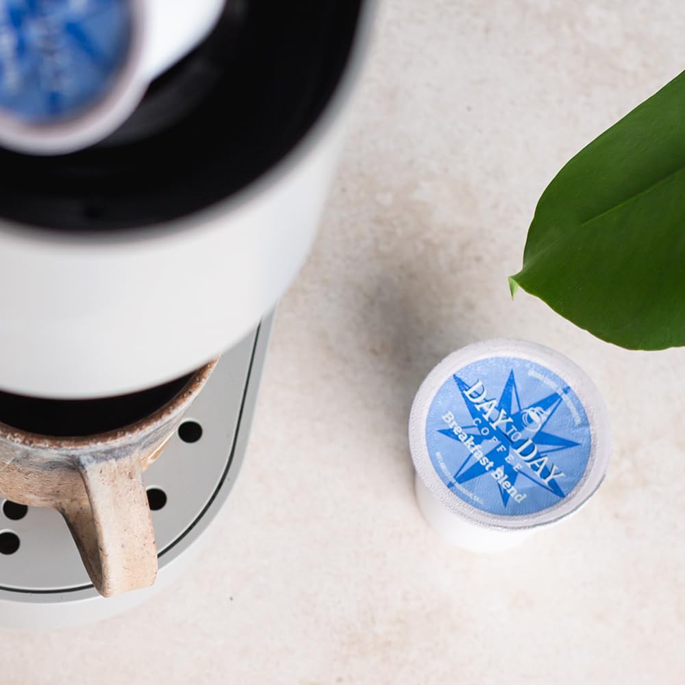 Day To Day 120-Count Breakfast Blend, Medium Roast Single Serve Coffee Pods for K Cups Keurig Brewers - Image 7