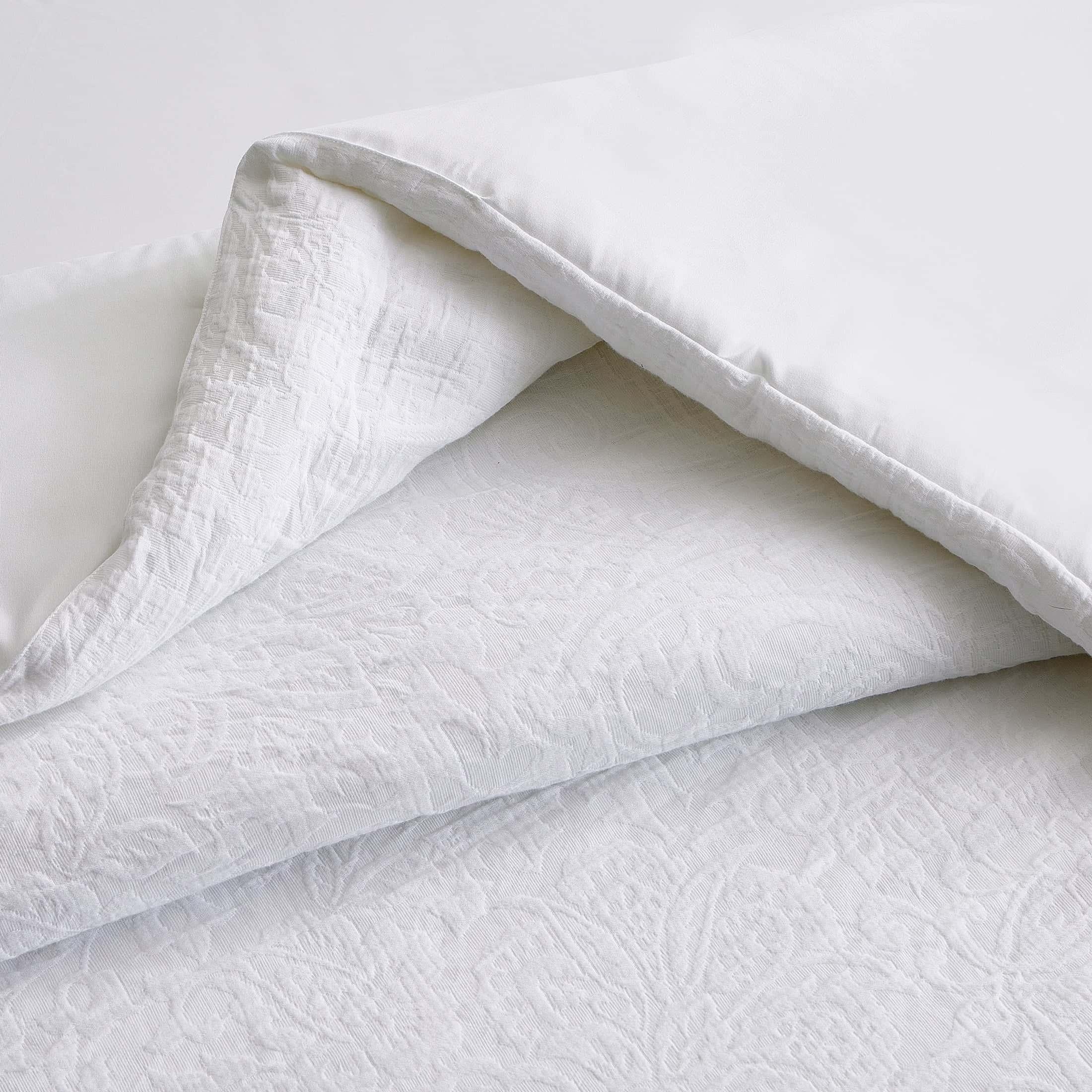 Better Homes & Gardens 3-Piece White Floral Comforter Set, Full/Queen