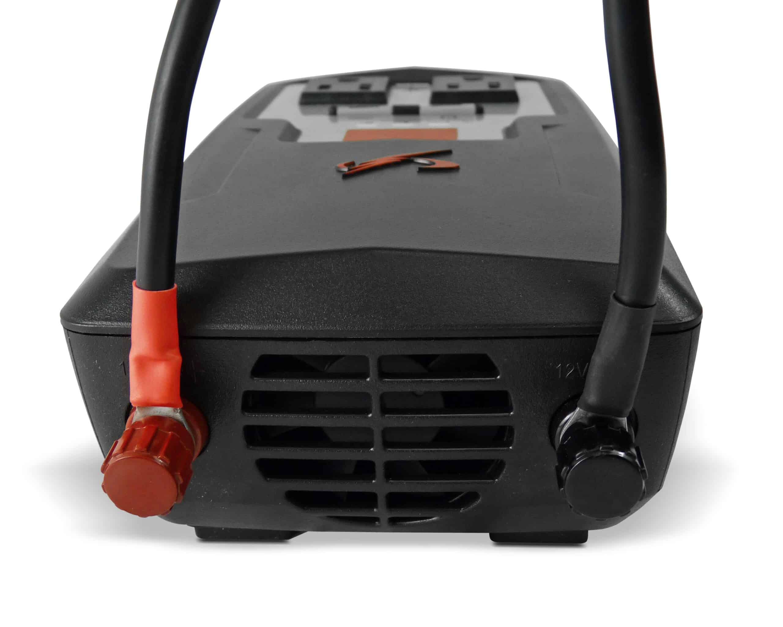 Schumacher Electric 750-Watt Power Inverter with GFCI Safety Circuit, Converts Vehicle Power to 120VAC Household Power