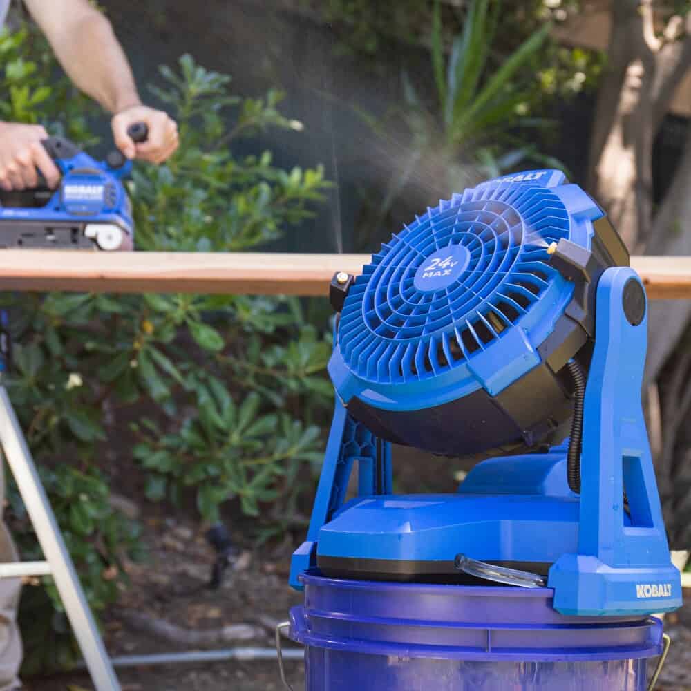 Kobalt 7-in 24-Volt 3-Speed High Velocity Indoor/Outdoor Blue Misting Floor Fan (Battery and Charger Included) - Image 2