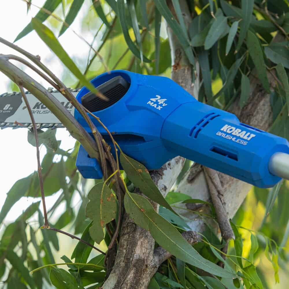 Kobalt 24-volt 8-in 2 Ah Pole Saw (Battery and Charger Included) - Image 17