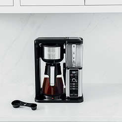 Ninja CM300 10 Cup Drip Coffee Maker, Hot & Iced Coffee, Stainless, Glass Carafe