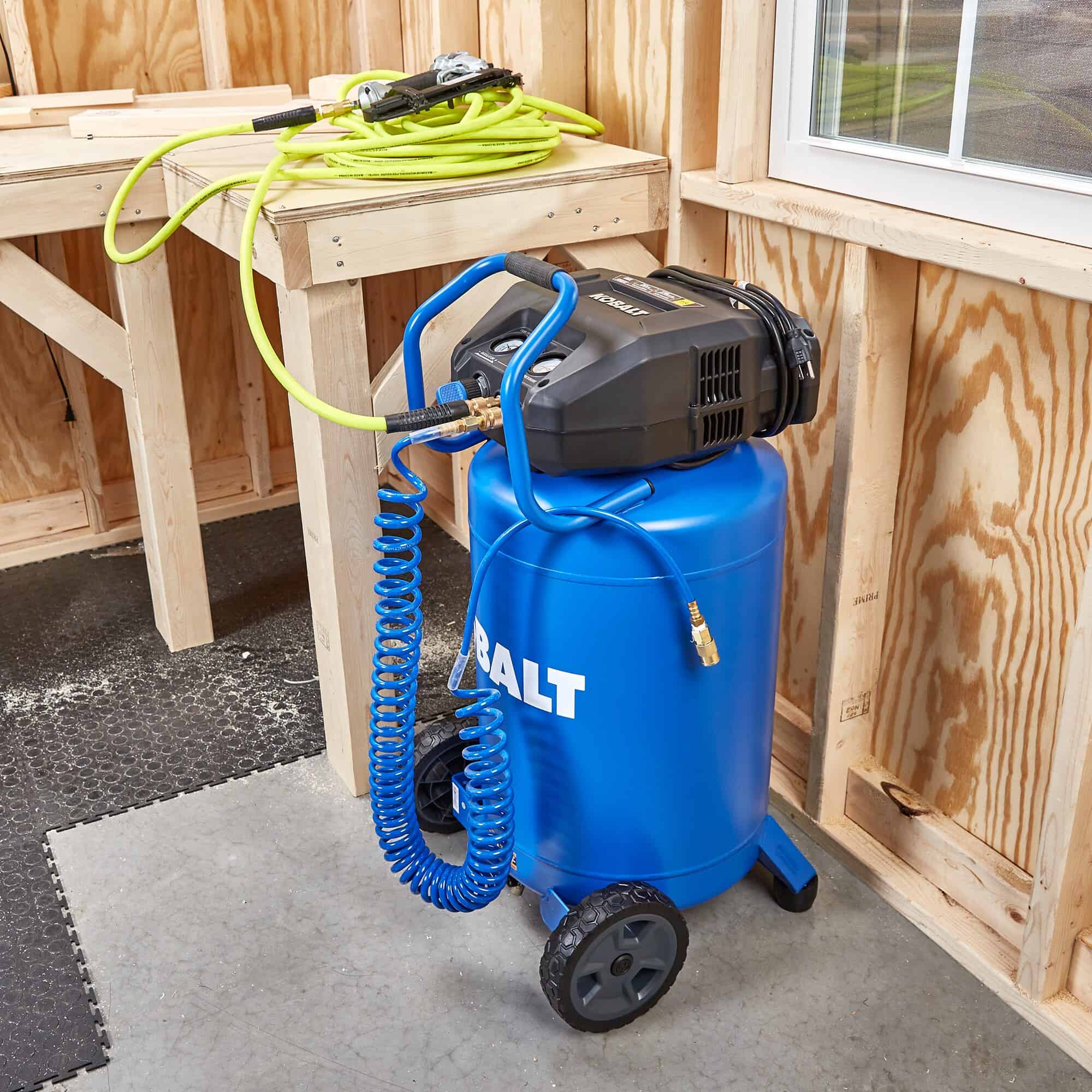 Kobalt 20-Gallon Portable Electric 175 PSI Vertical Air Compressor - Image 4