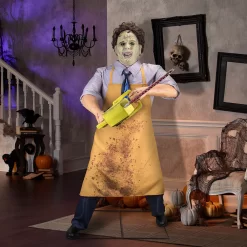 The Texas Chainsaw Massacre 6.5-ft Lighted Leatherface Animatronic
