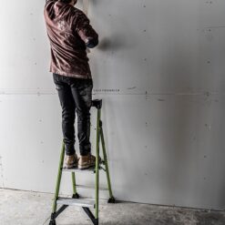 Little Giant Ladders Mightylite 4-ft Fiberglass Type 1a- 300-lb Load Capacity Step Ladder