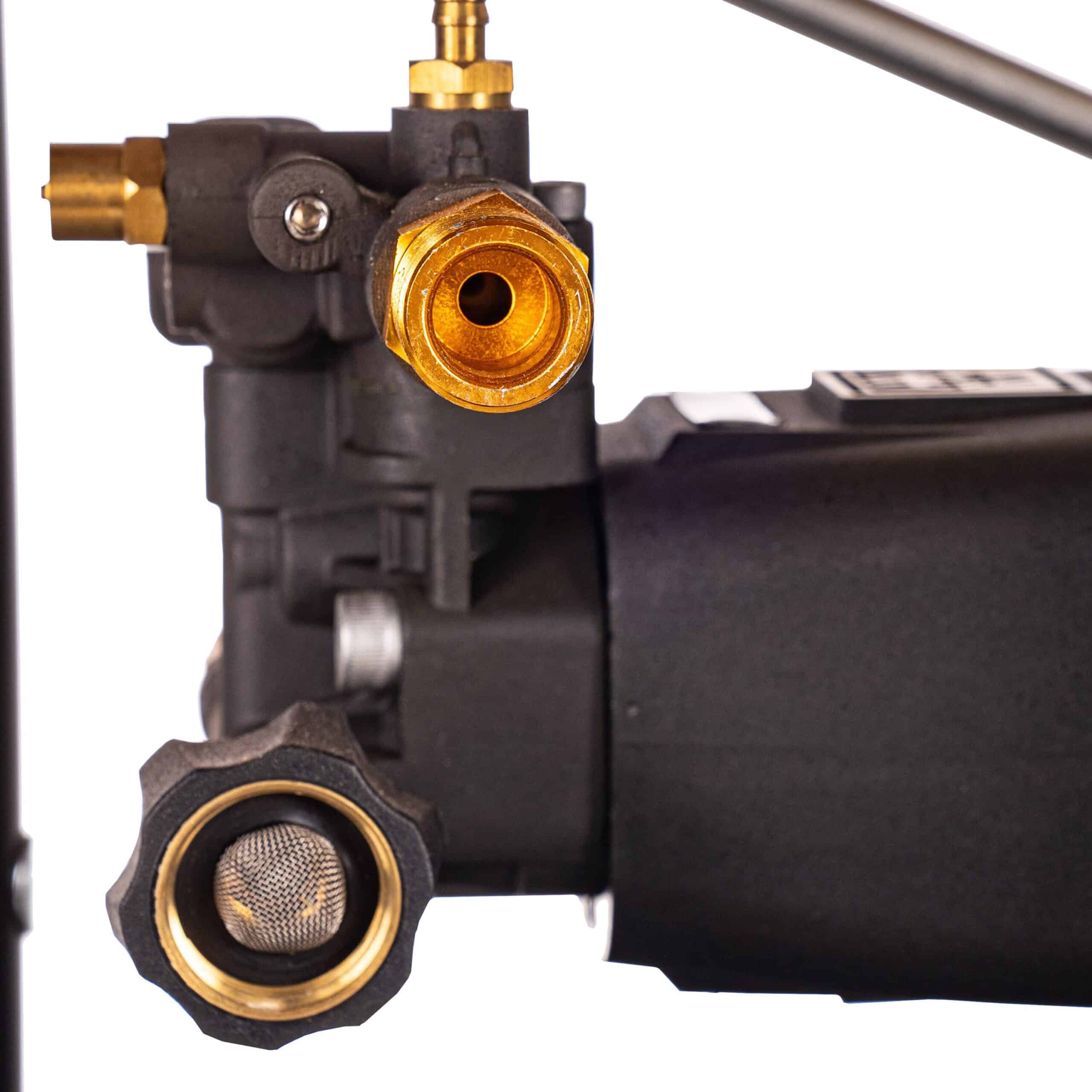 SIMPSON Pro Series 3500 PSI 2.5-GPM Cold Water Gas Pressure Washer with 4 Spray Tips