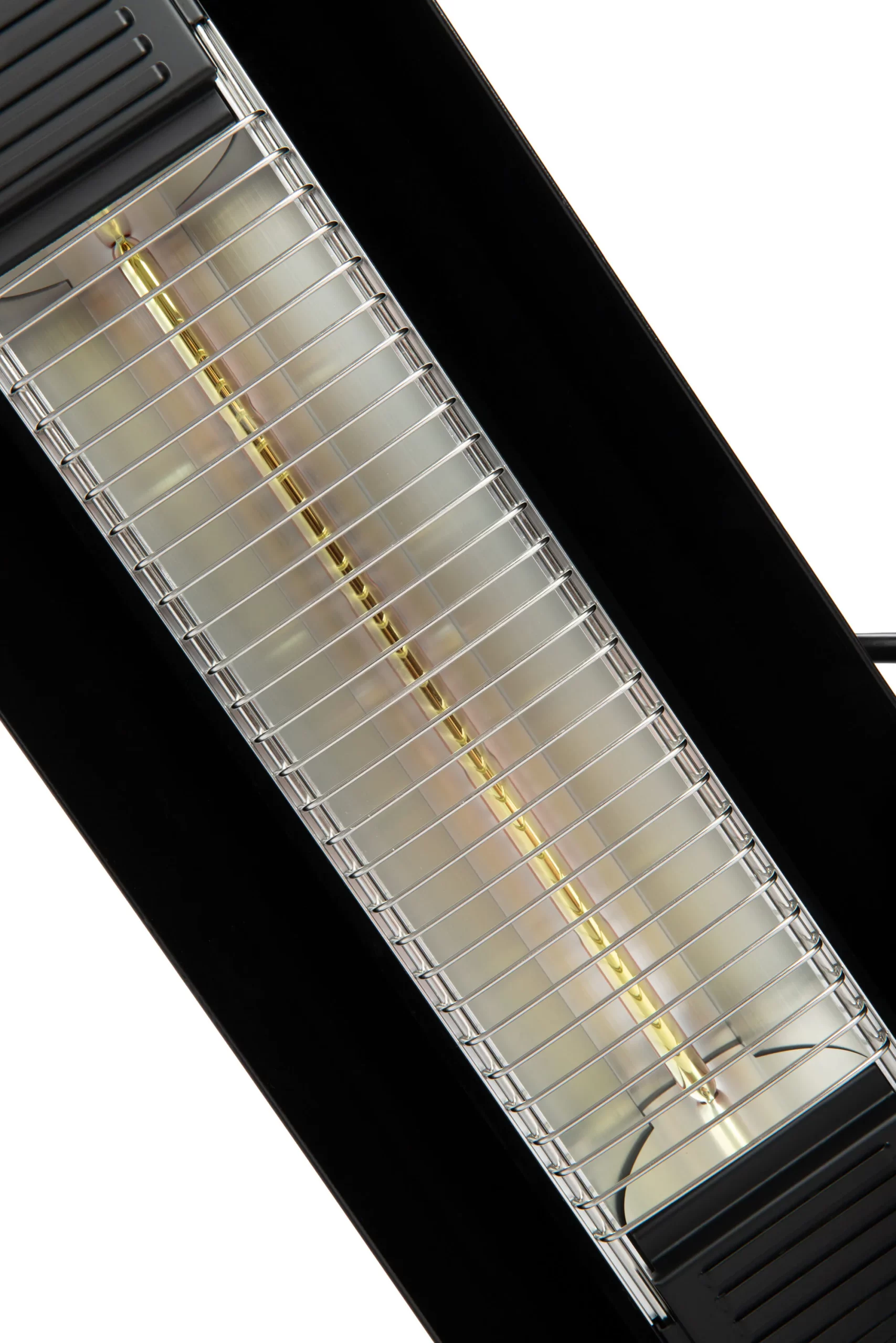 Well Traveled Living 5118-BTU 110-Volt Black Stainless Steel Electric Patio Heater