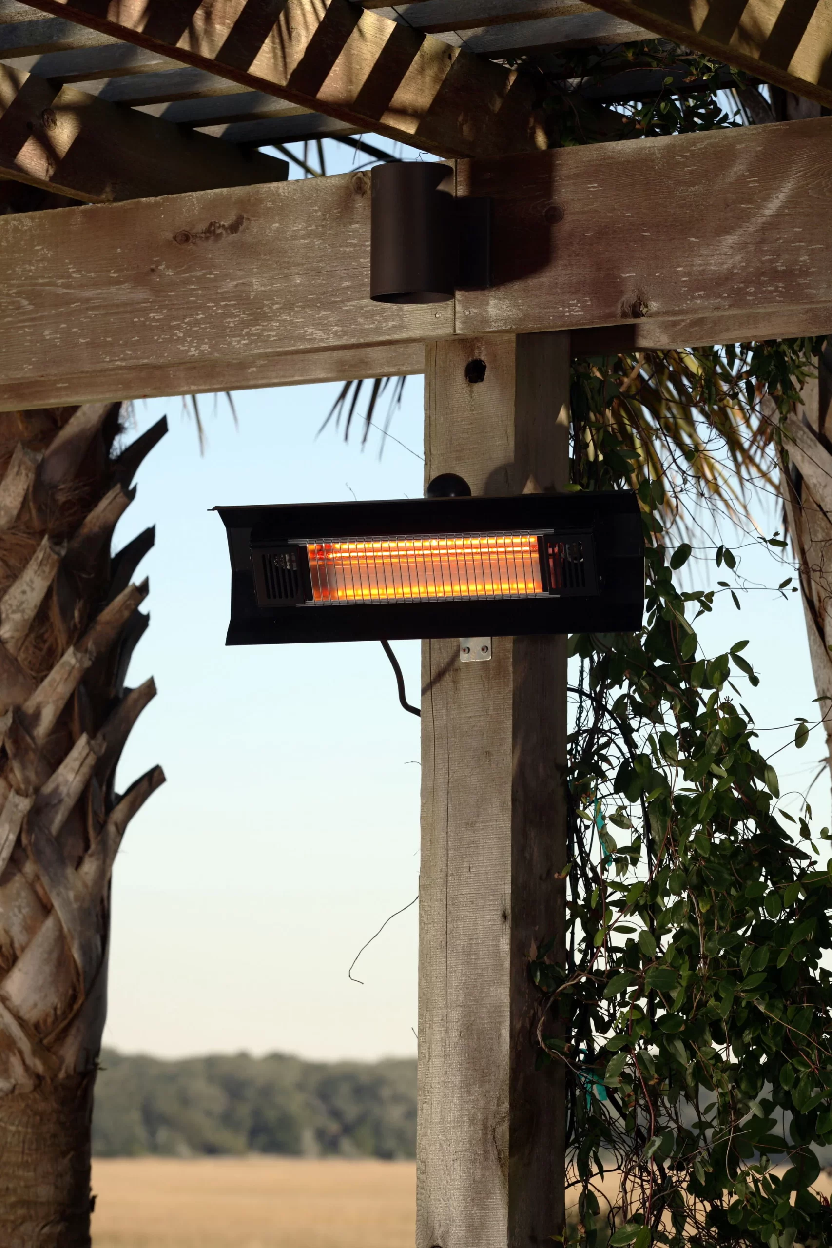Well Traveled Living 5118-BTU 110-Volt Black Stainless Steel Electric Patio Heater