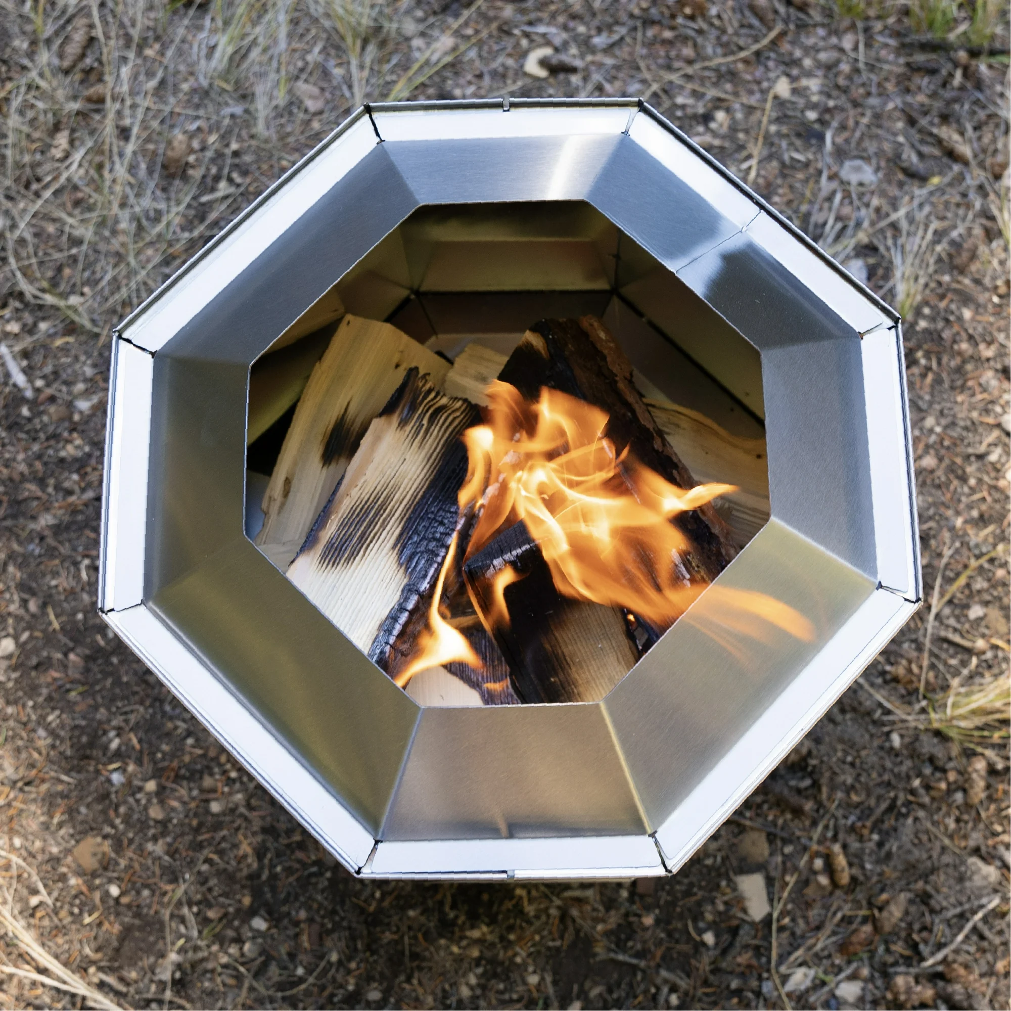 Blackstone Adventure Ready 15” Stainless Steel Smokeless Fire Pit (Model 5913) with Removable Base