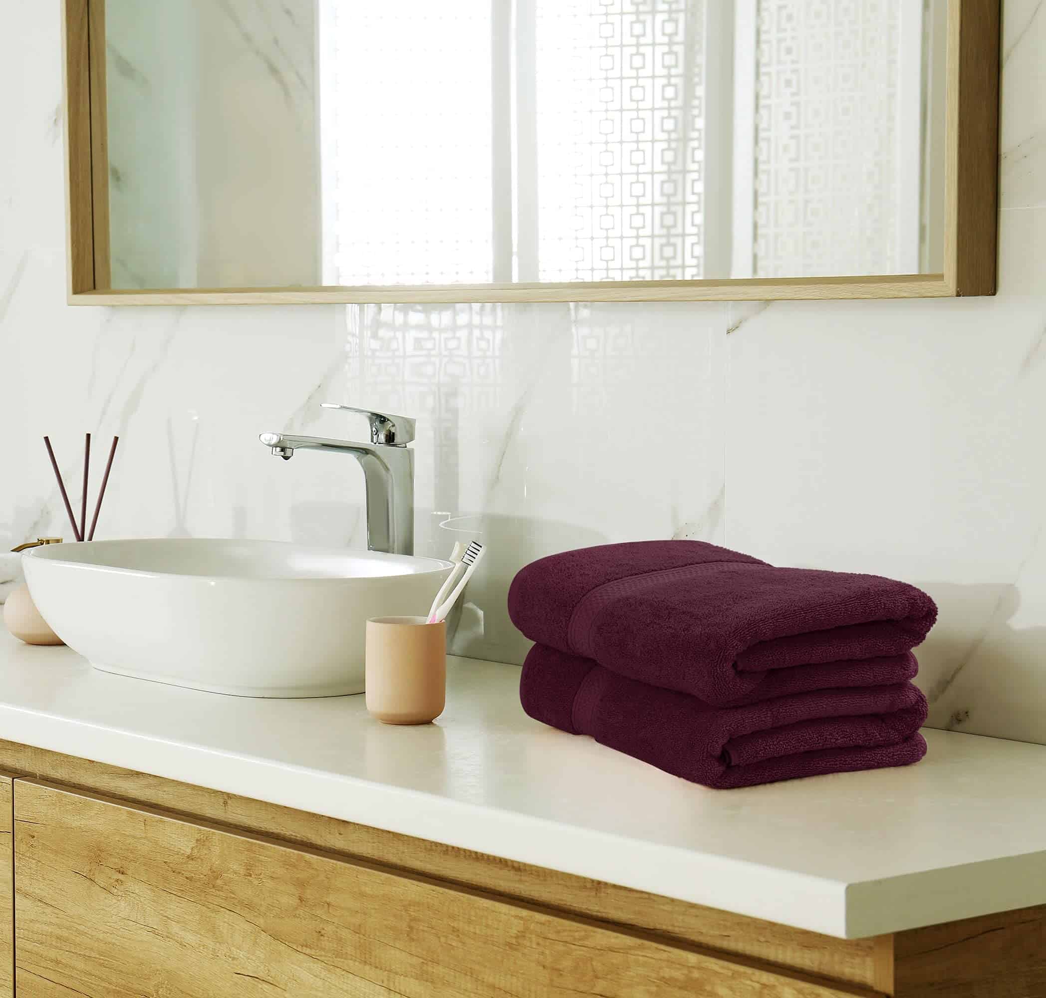 Utopia Towels 8-Piece Premium Towel Set, 2 Bath Towels, 2 Hand Towels, and 4 Wash Clothsm, Burgundy