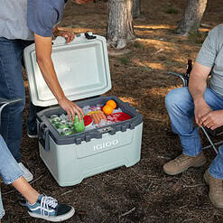Igloo 50 QT Overland Ice Chest Cooler, Green
