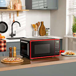 Mainstays 0.7 Cu ft Countertop Microwave Oven, 700 Watts, Red