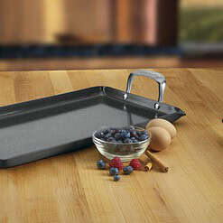 Cuisinart GG45-25 GreenGourmet Hard-Anodized Nonstick 10-Inch by 18-Inch Double-Burner Griddle, Black