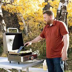 Blackstone 1814 Stainless Steel Propane Gas Portable, Flat Top Griddle Frill Station – Heavy Duty & 12, 000 BTUs, 17 Inch, Black