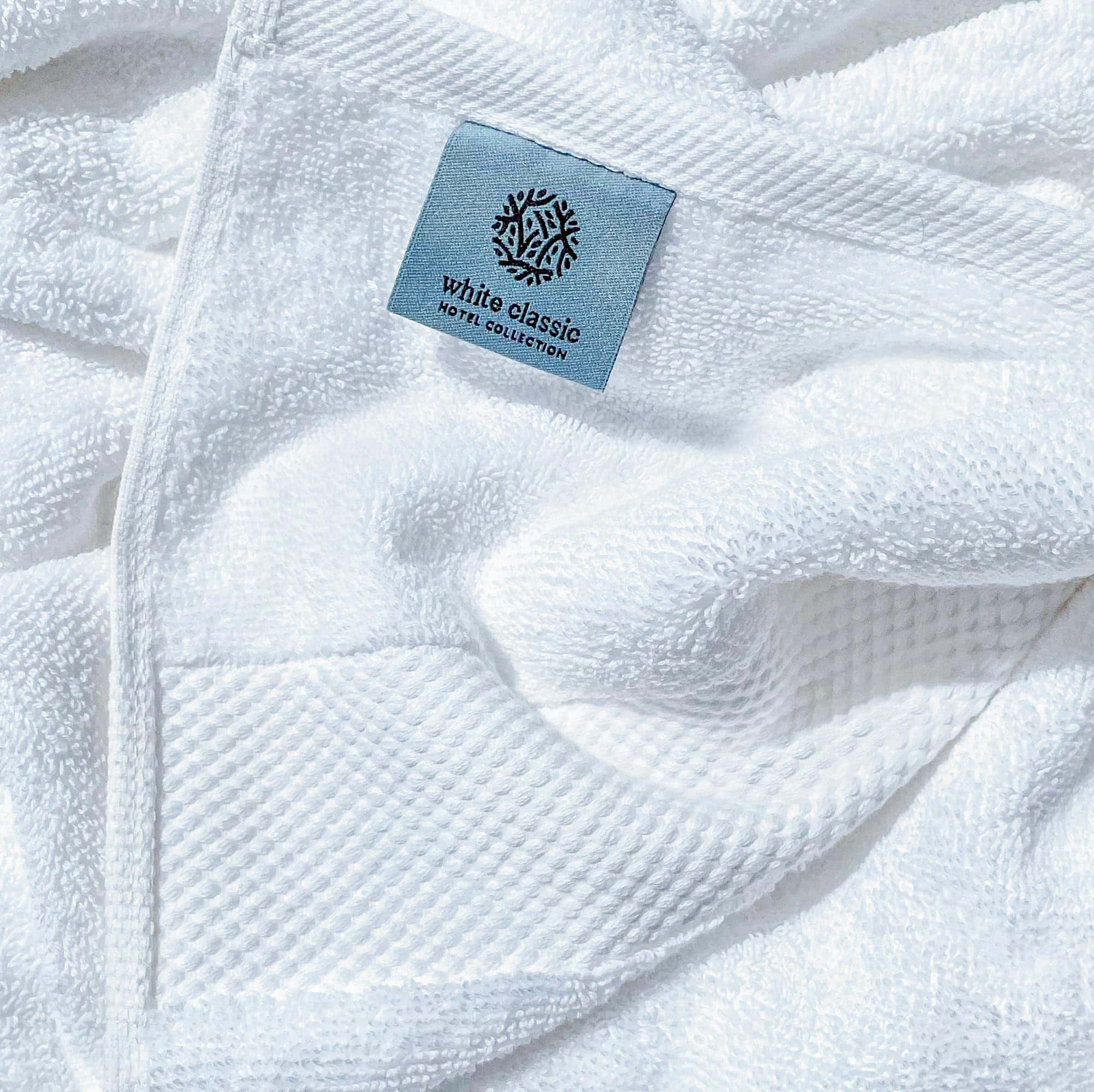 White Classic Luxury Bath Towels Set of 4 Large - 700 GSM Cotton Ultra Soft Bath Towels 27x54, Plush Shower Towels, White