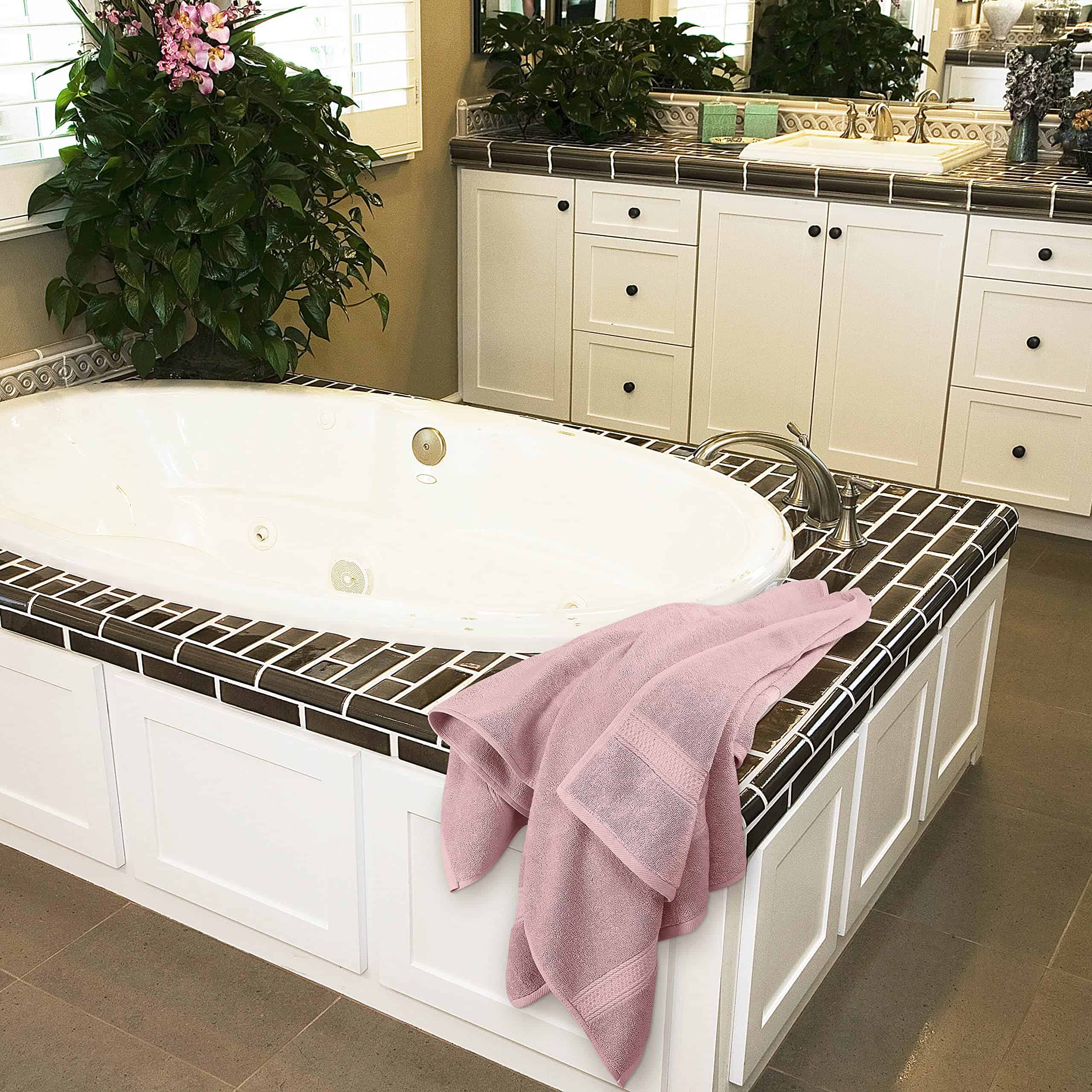Utopia Towels 4 Pack Premium Bath Towels Set, 27 x 54 Inches, Dusty Pink