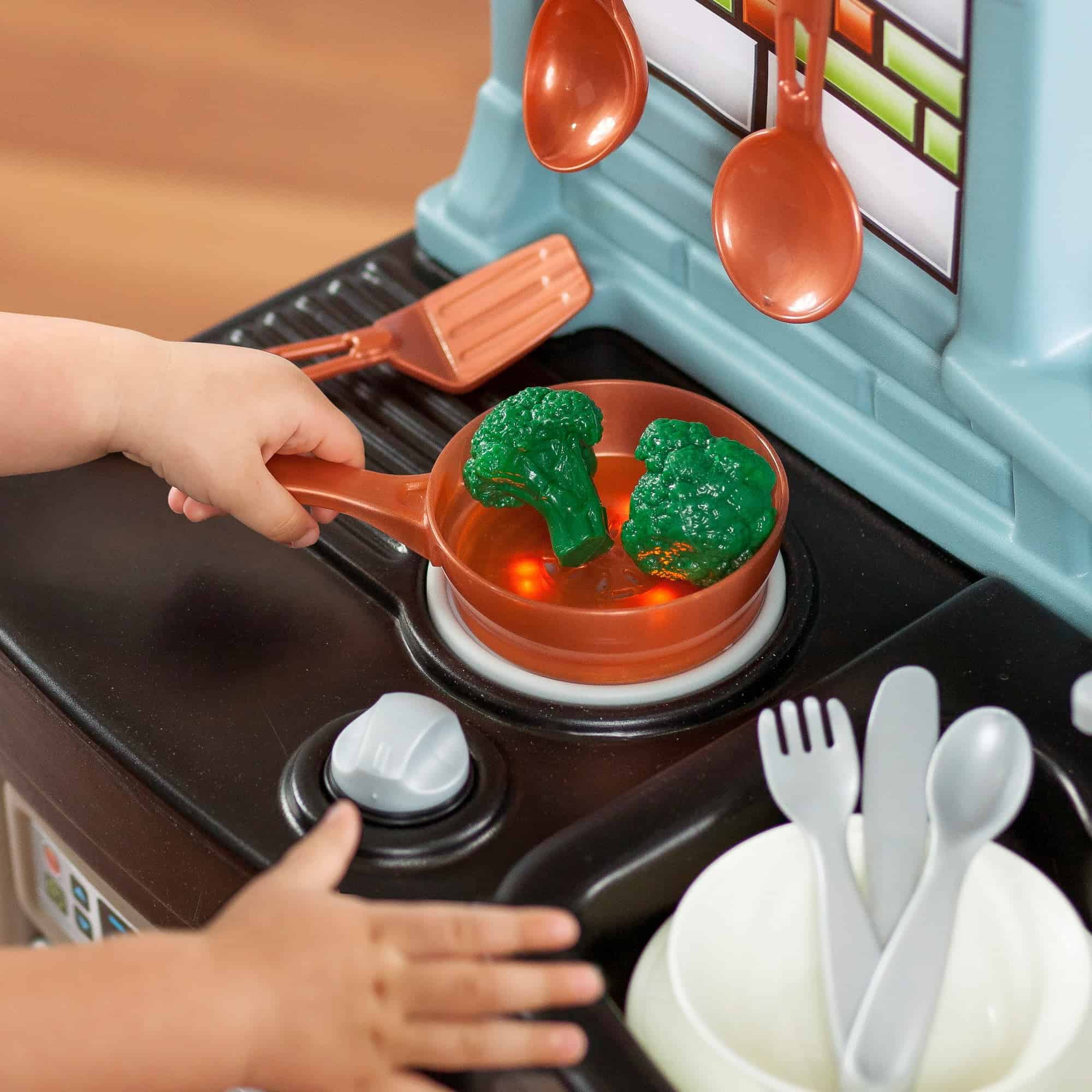 Step2 Best Chef's Plastic Toddler Toy Kitchen Playset includes 25 Piece Kitchen Play set