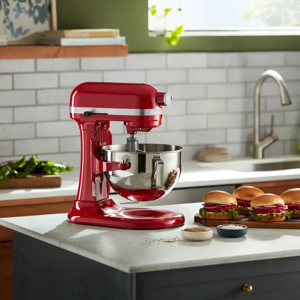 KitchenAid - 5.5 Quart Bowl-Lift Stand Mixer - Empire Red