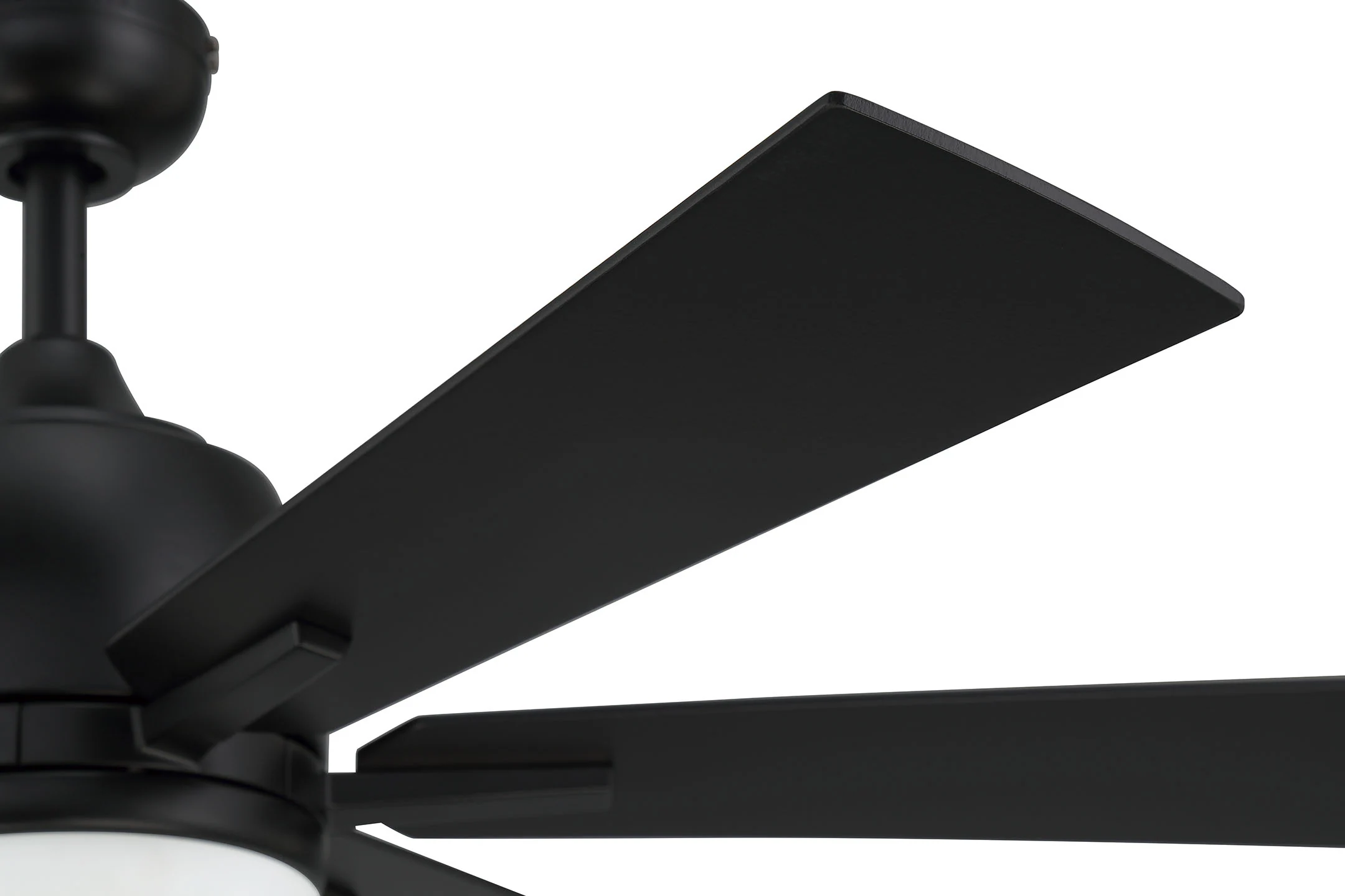 Harbor Breeze Bradbury 48-in Matte Black Ceiling Fan with Light and Remote (6-Blade)