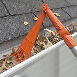 Mini Rake, Great for Removing Leaves and Branches from Roofs, gutters and Other Out-of-Reach Areas Where Debris accumulates