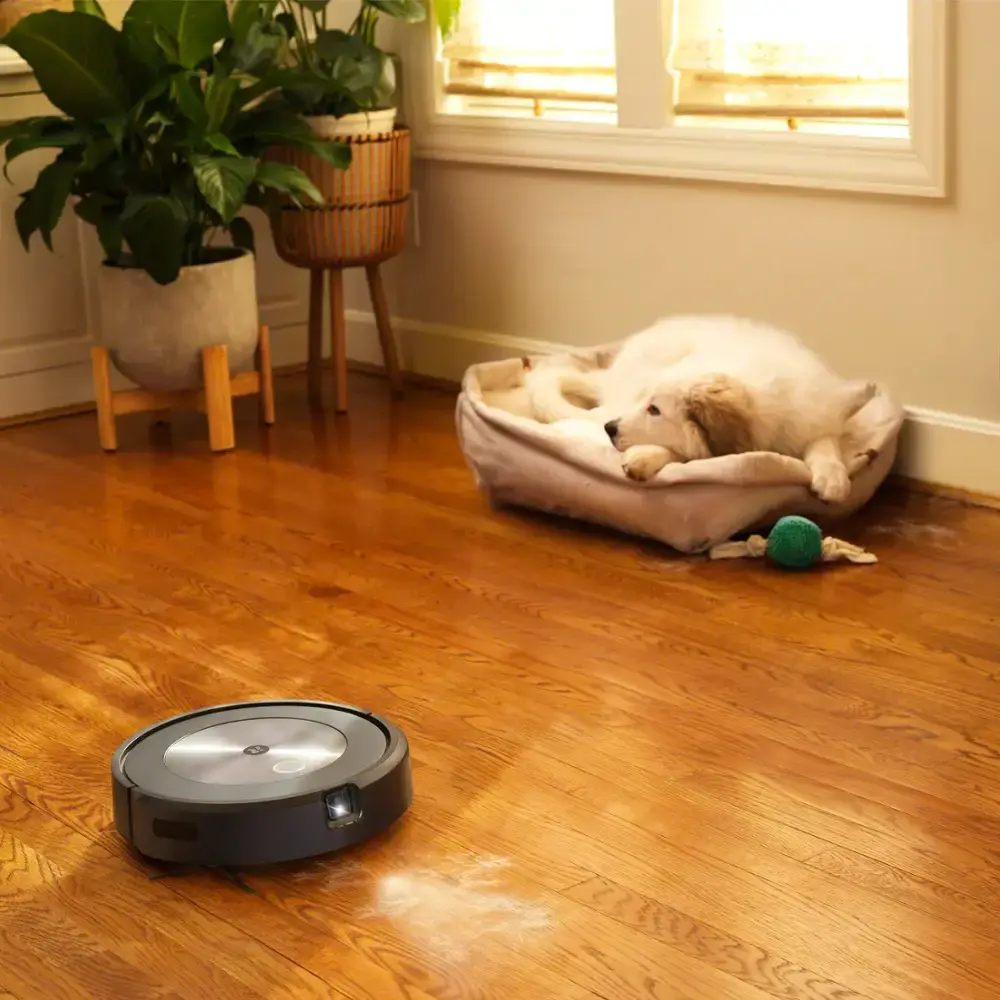 iRobot - Roomba j7+ (7550) Wi-Fi Connected Robot Vacuum with Automatic Dirt Disposal - Graphite