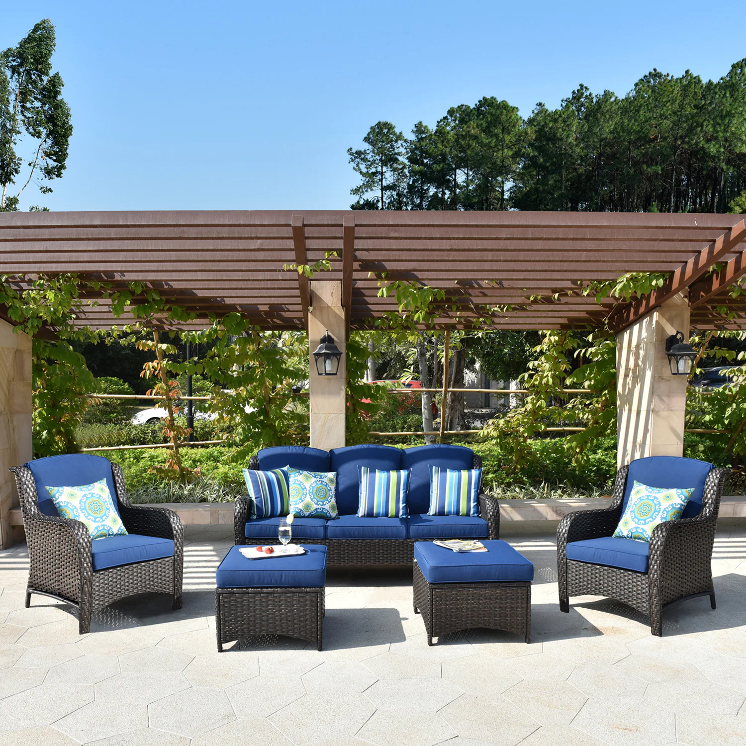 Ovios New Kenard 5-Piece Woven Patio Sofa Conversation Set with Blue Cushions