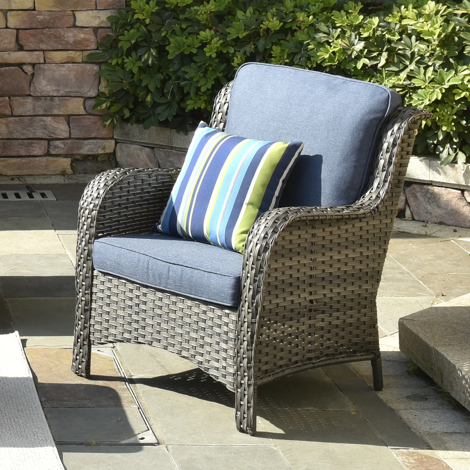 Ovios 5-Piece Rattan Patio Sofa Conversation Set with Blue Cushions