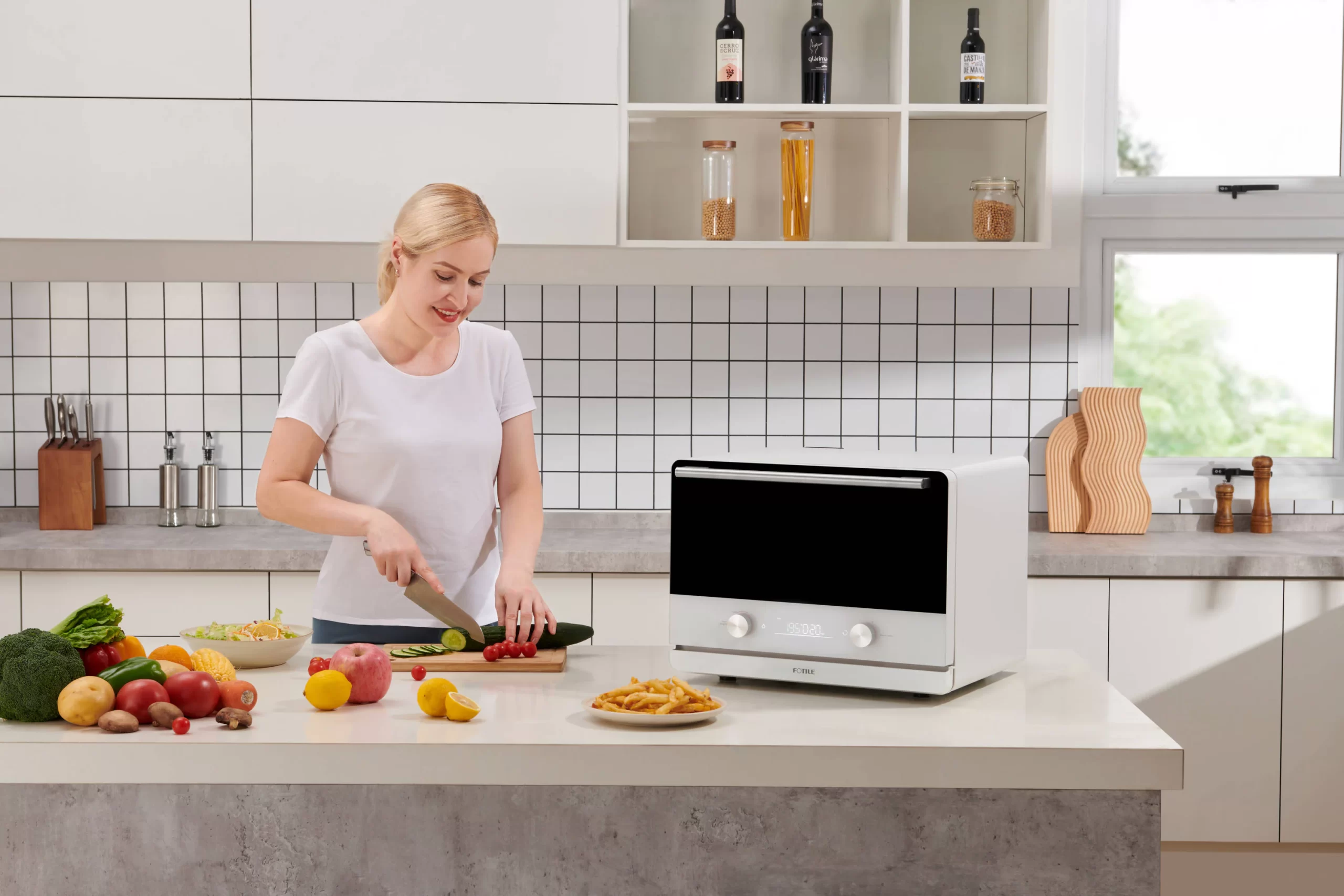 FOTILE ChefCubii 4-In-1 Steam Air Fryer Food Dehydrator 6-Slice White Convection Toaster Oven Automatic Shut-off