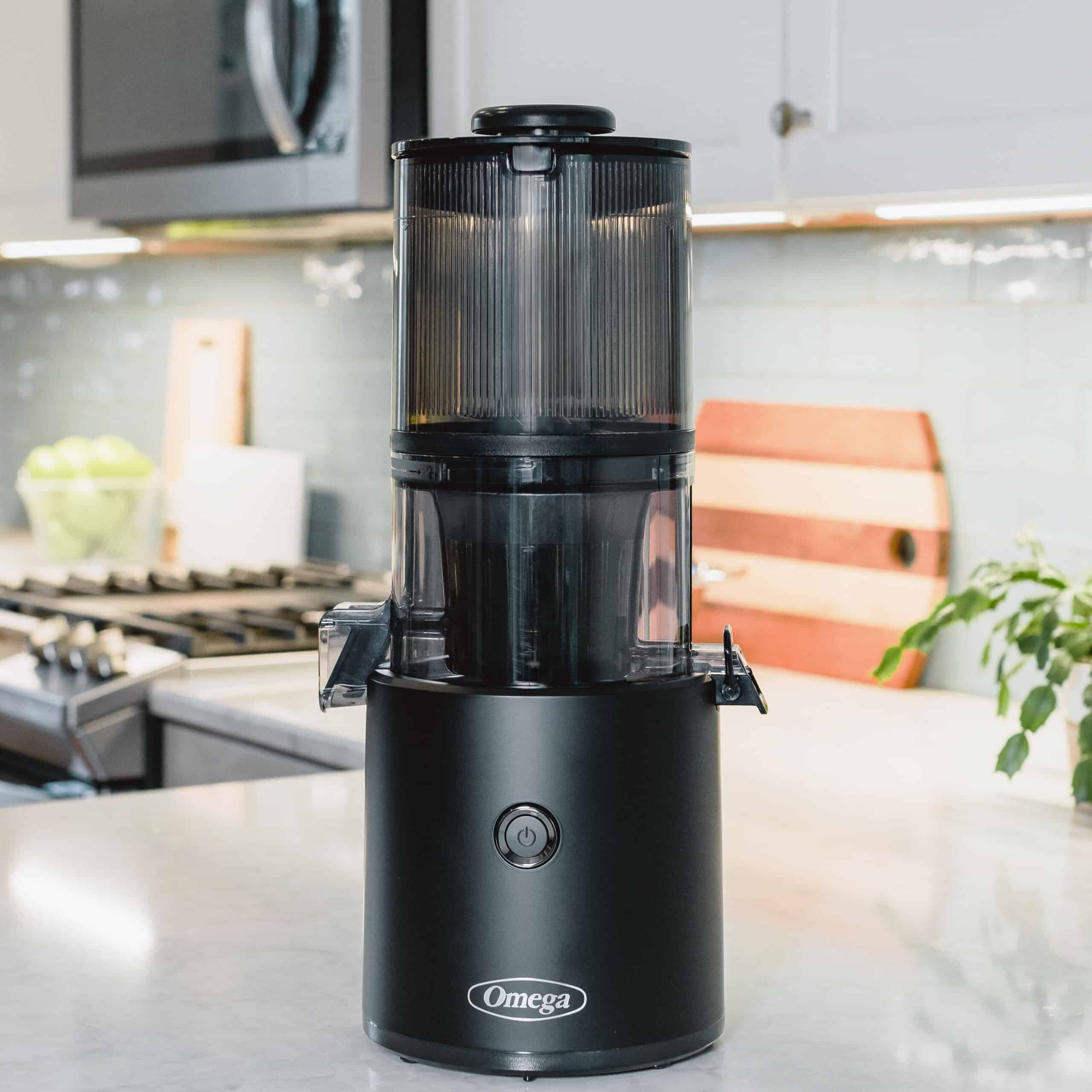 Omega 64-oz Juice Extractor with Removable Pulp Tray (Black)