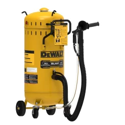 DEWALT 5.5-CFM Abrasive Blast Vac